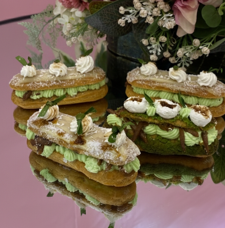 Eclair Pandan Kelapa Muda Pack