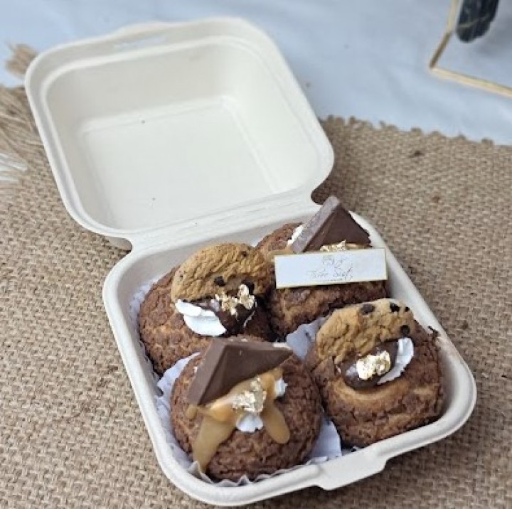 Small Box Package Chocolate